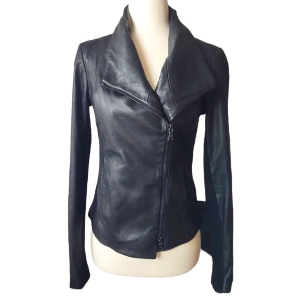 Gorgeous Like NEW Vince Super Soft Lambskin Black Moto black leather jacket XS